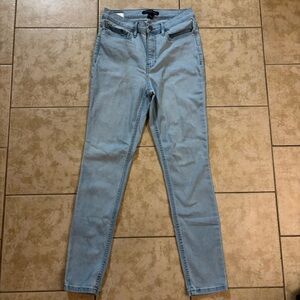 Calvin Klein women’s high waisted skinny light blue jeans size 6